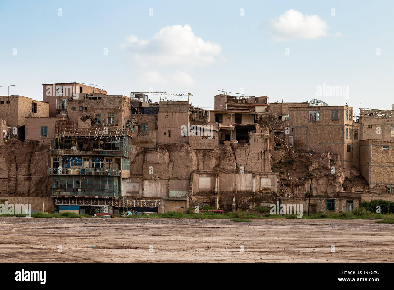 Kashgar, Xinjiang, China: los distritos pobres de las afueras de Kashgar, casco antiguo de la ciudad, un lugar turístico en la ruta de la Seda y una de la más occidental de las TIC Foto de stock