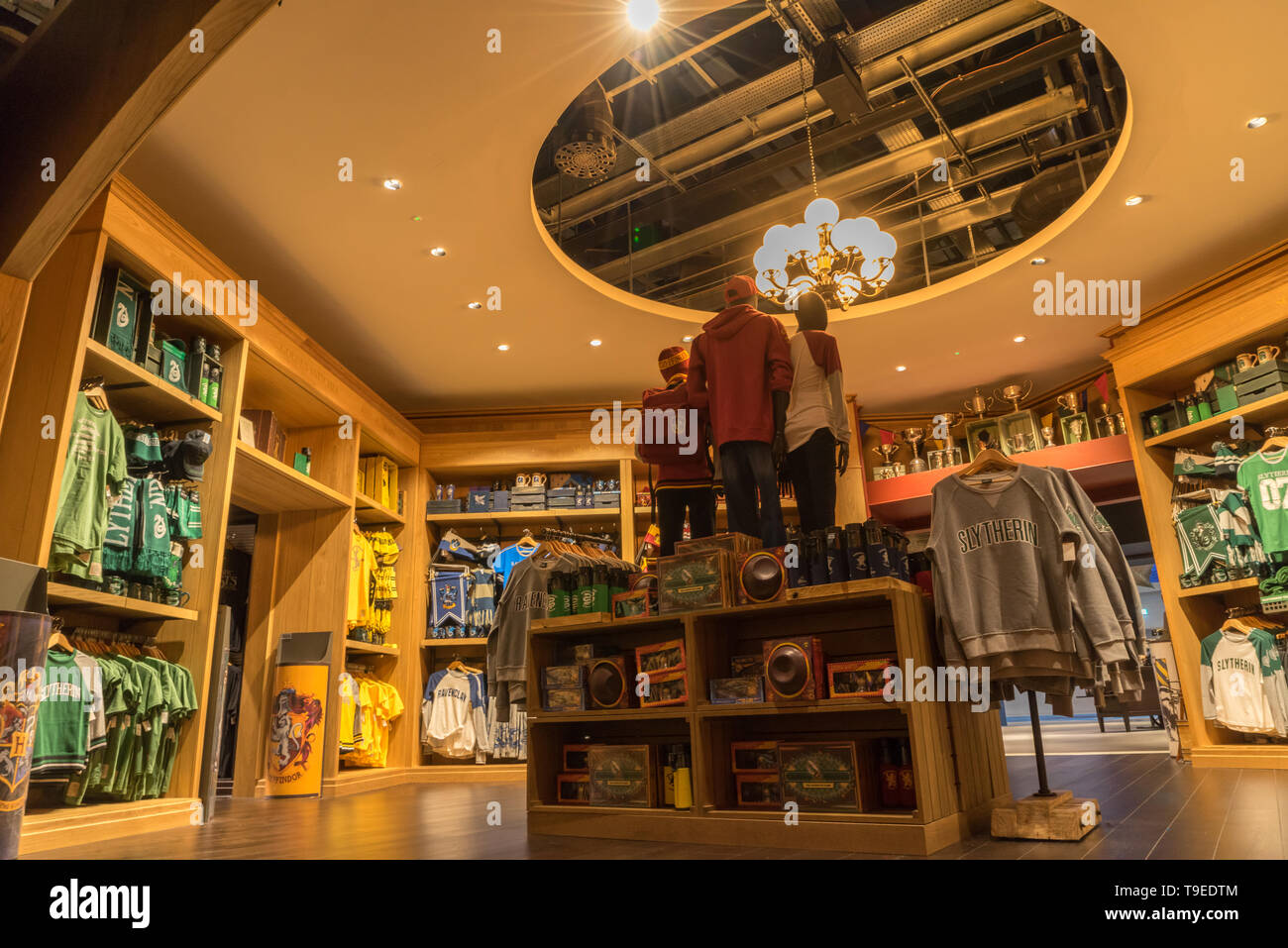 Tienda de venta temática elementos de Harry Potter, Warner Bros Studio Tour Making of Harry Potter', Londres, Reino Unido Fotografía de stock - Alamy