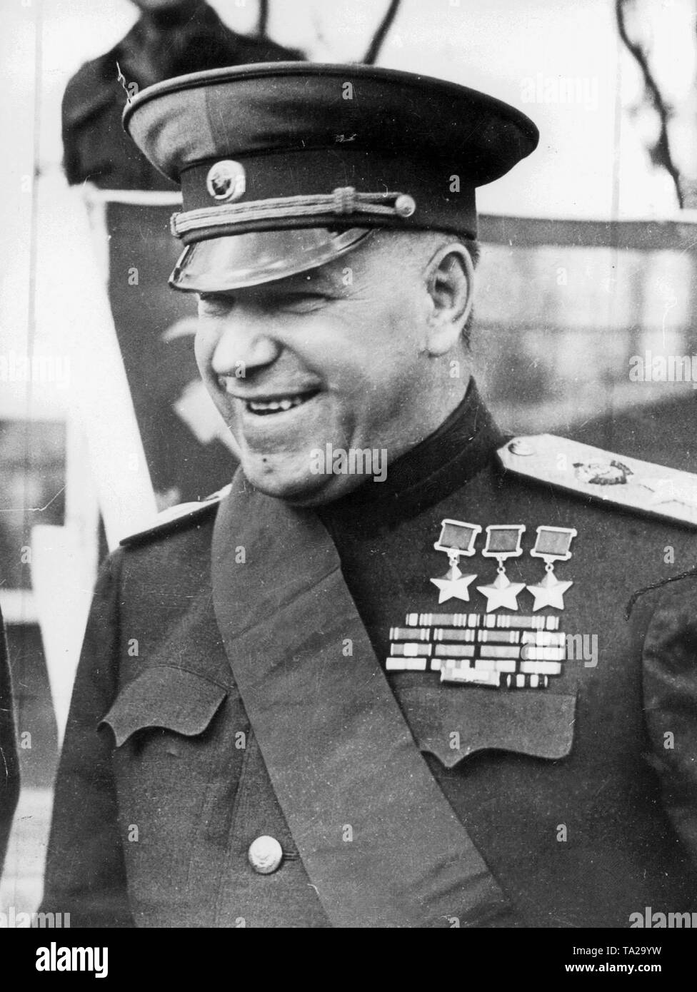 El Mariscal Georgy Zhukov (1896-1974), comandante de las tropas soviéticas en Alemania y jefe de la administración militar en la zona de ocupación soviética. Foto de stock