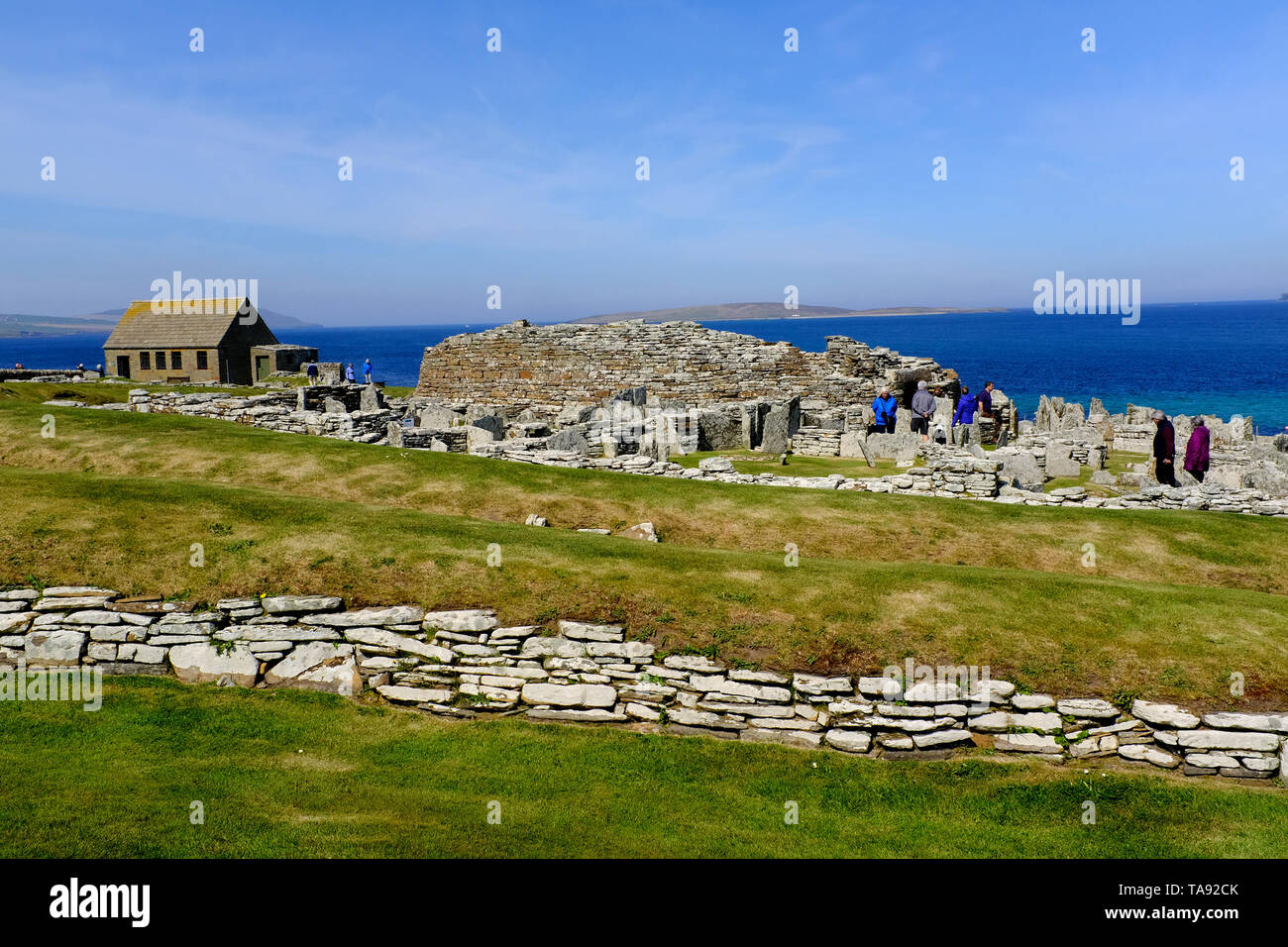 Las Islas Orkney, Continental, Broch de Gurness broch de la Edad de Hierro, un pueblo de Escocia el 8 de mayo - 19th. Viaje por Escocia Foto Samantha Zucchi Insidefoto Foto de stock