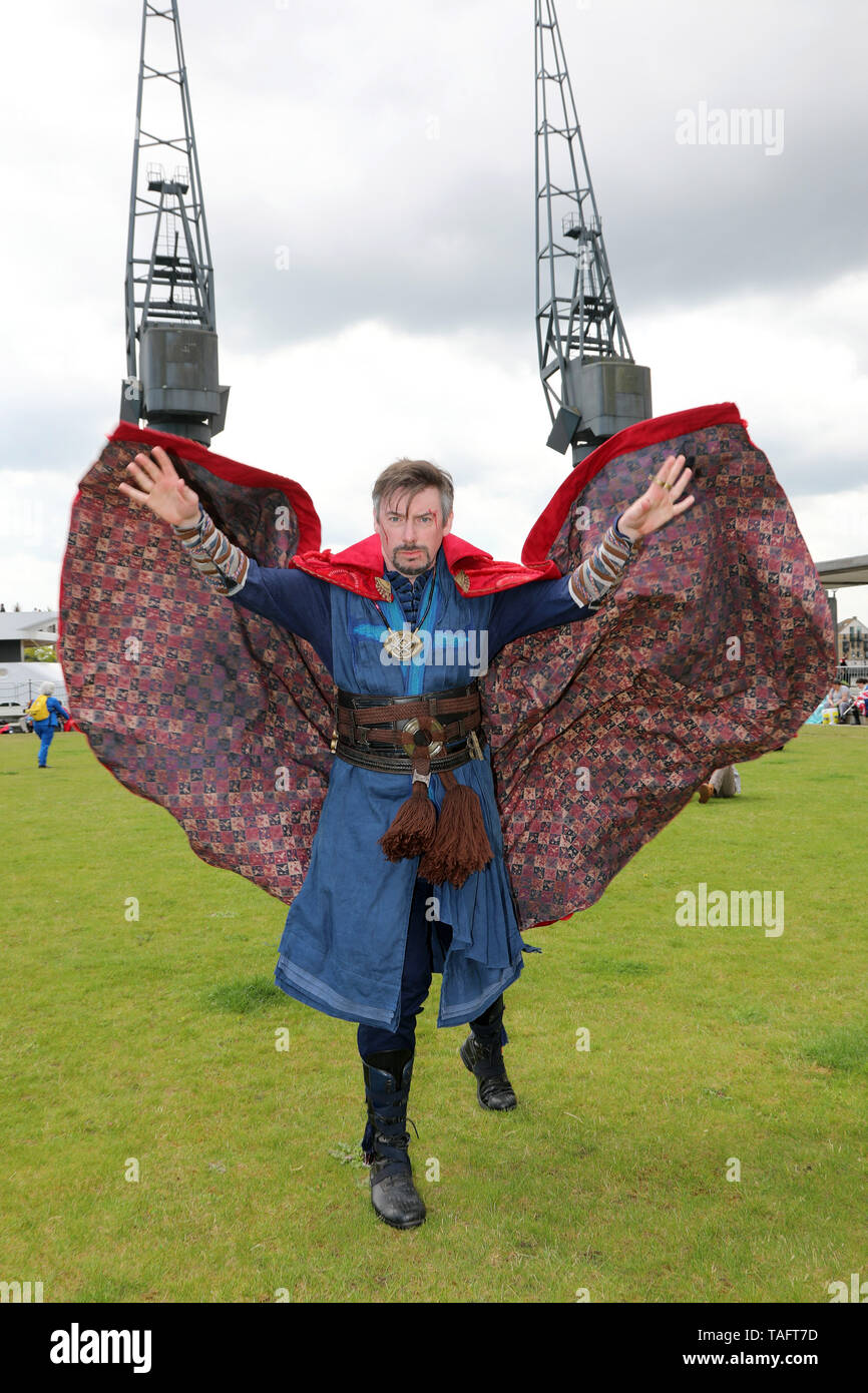 Londres, Reino Unido. 25 de mayo de 2019. El Dr. extraño en el MCM London Comic Con en Excel en Londres. Crédito: Paul Brown/Alamy Live News Foto de stock