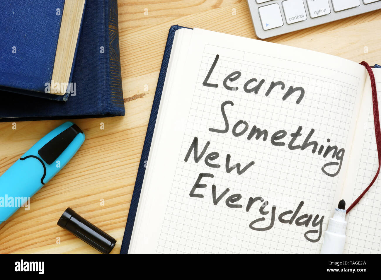 Aprender algo nuevo cada día. Concepto de aprendizaje de por vida. Foto de stock