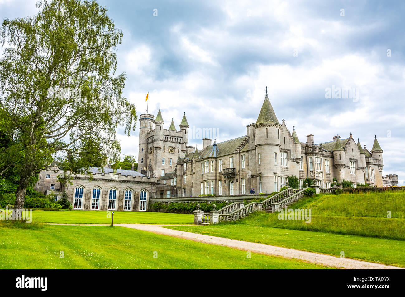 Vista del castillo de Balmoral - la casa de vacaciones de la familia real, Escocia Foto de stock
