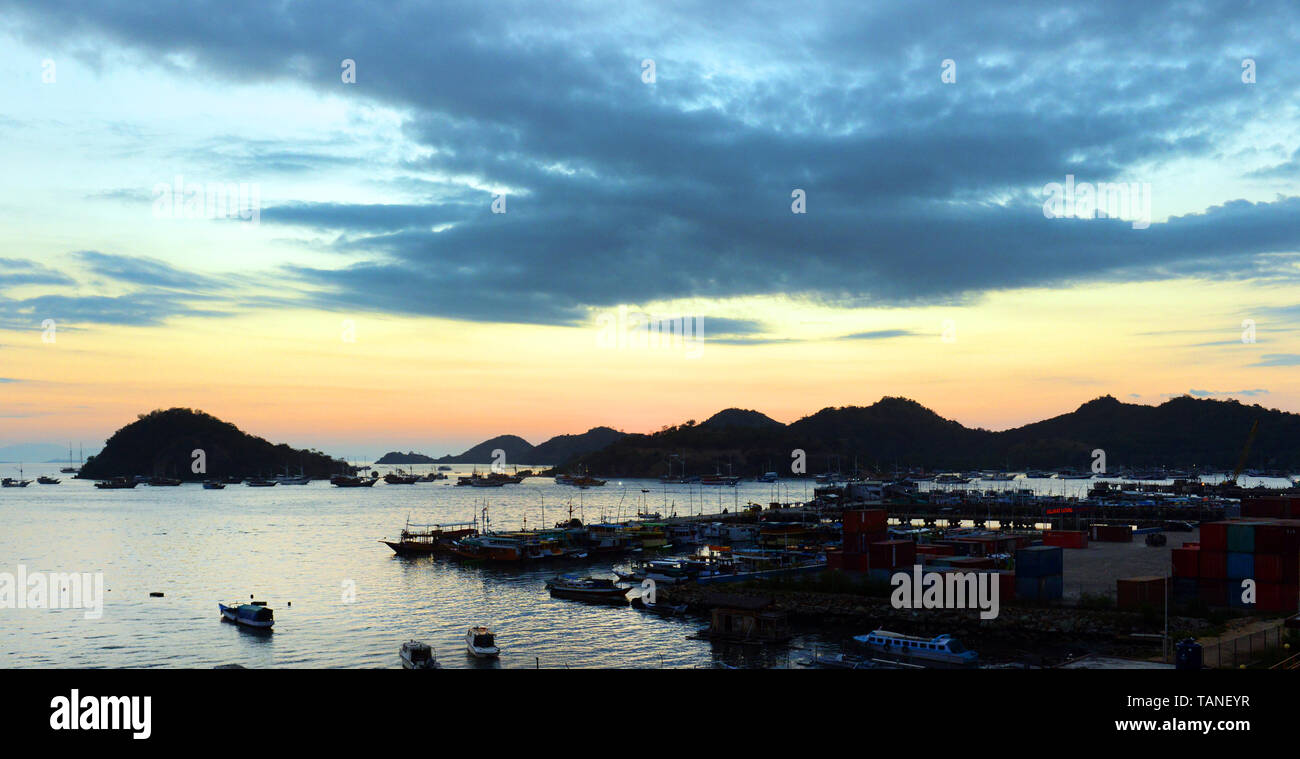 51+ Gambar Alam Labuan Bajo Paling Bagus 51+ Gambar Alam Labuan Bajo Paling Bagus