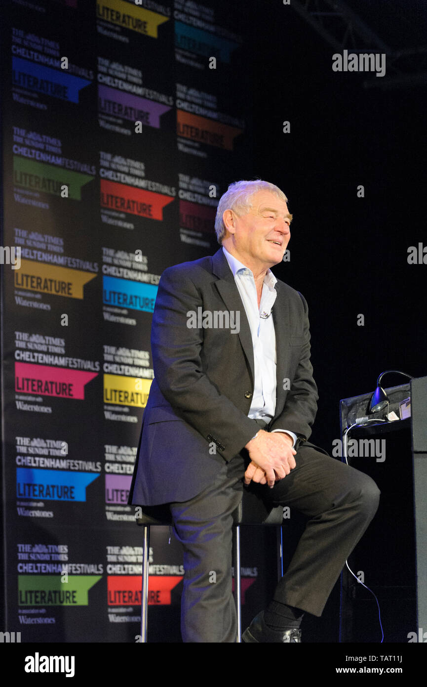 Jeremy "Paddy Ashdown Ashdown', barón de Norton sub-Hamdon, autor, político y diplomático a la Cheltenham Festival de la literatura, 10 de octubre de 2014. Foto de stock