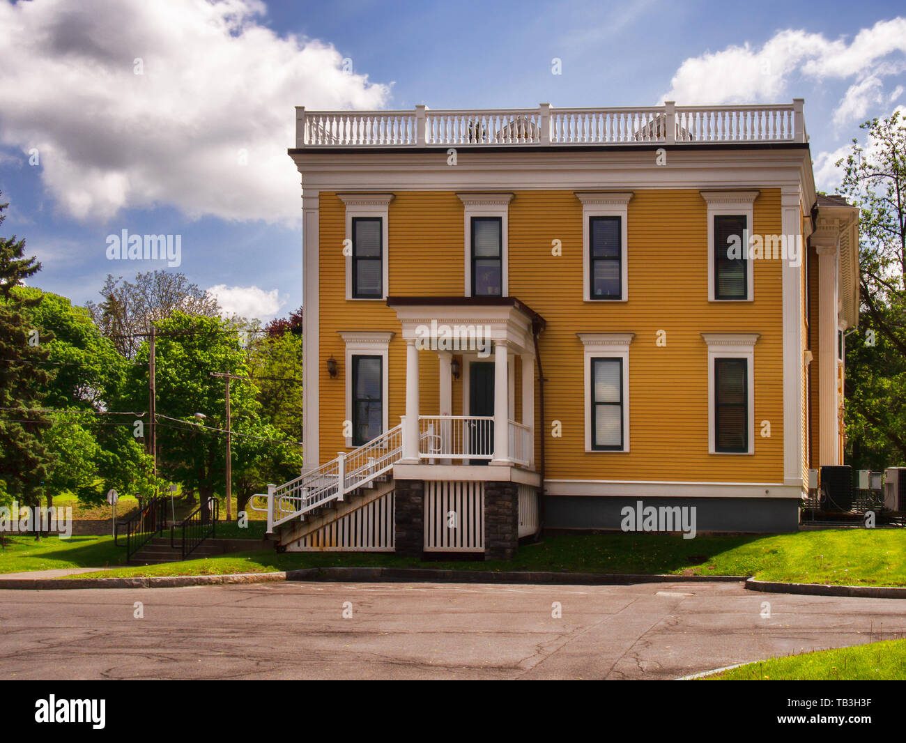 Casa de la fraternidad fotografías e imágenes de alta resolución - Alamy