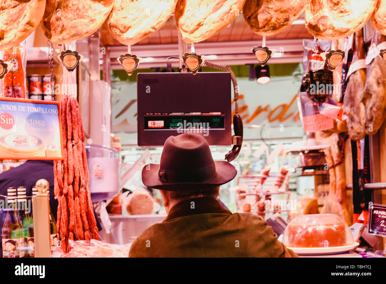 Hat shop valencia spain fotografías e imágenes de alta resolución - Alamy