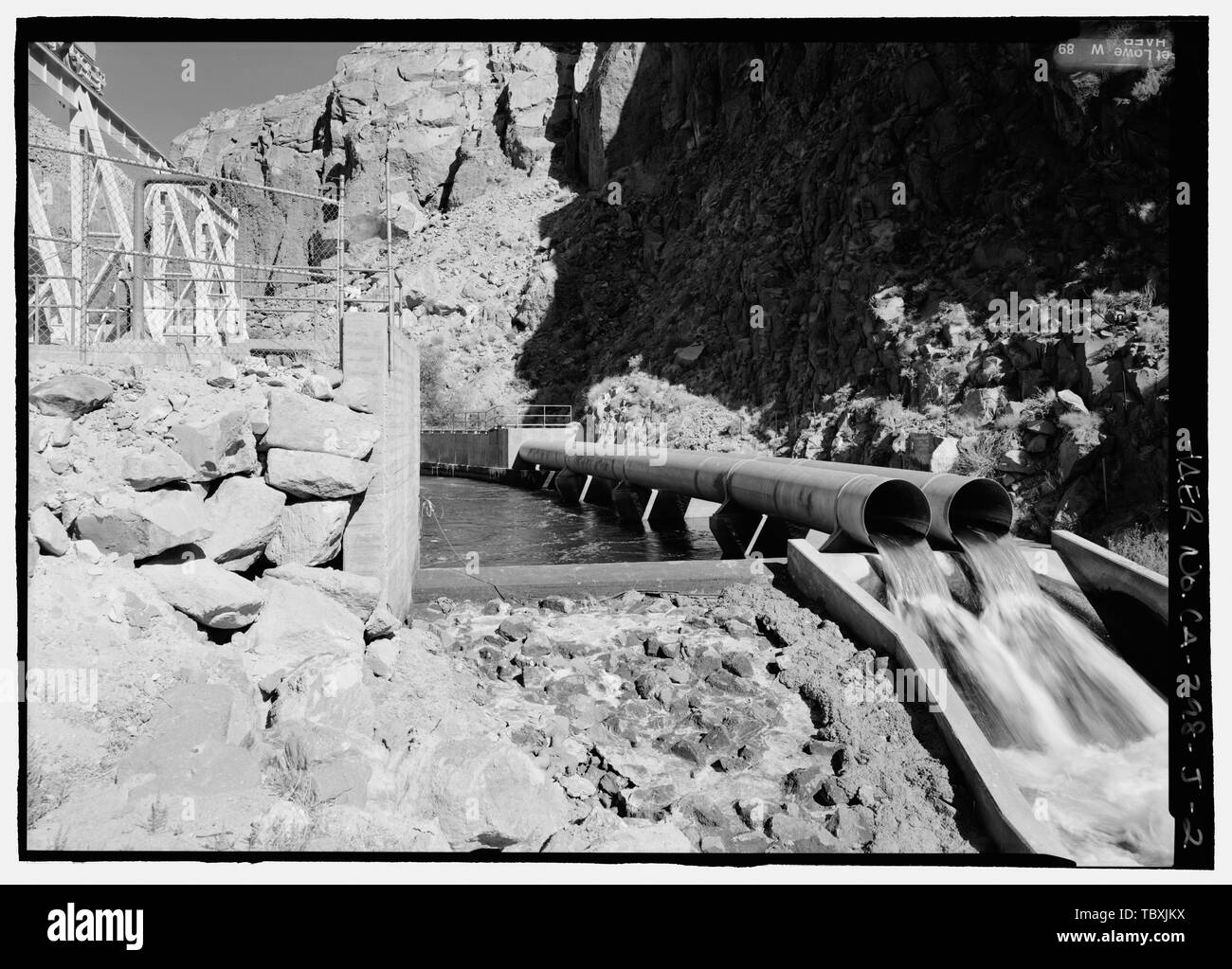 Oriente POWER PLANT, Owens río arroyo que fluye a través de la cola CARRERA DE PLANTA