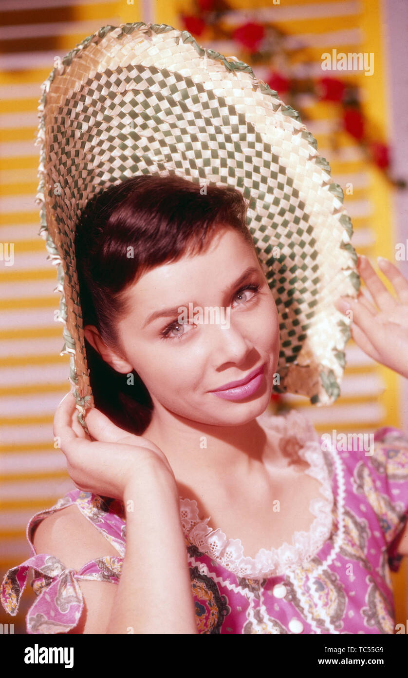 Monika Peitsch, Deutsche Schauspielerin Deutschland, ca. 1959. La ...