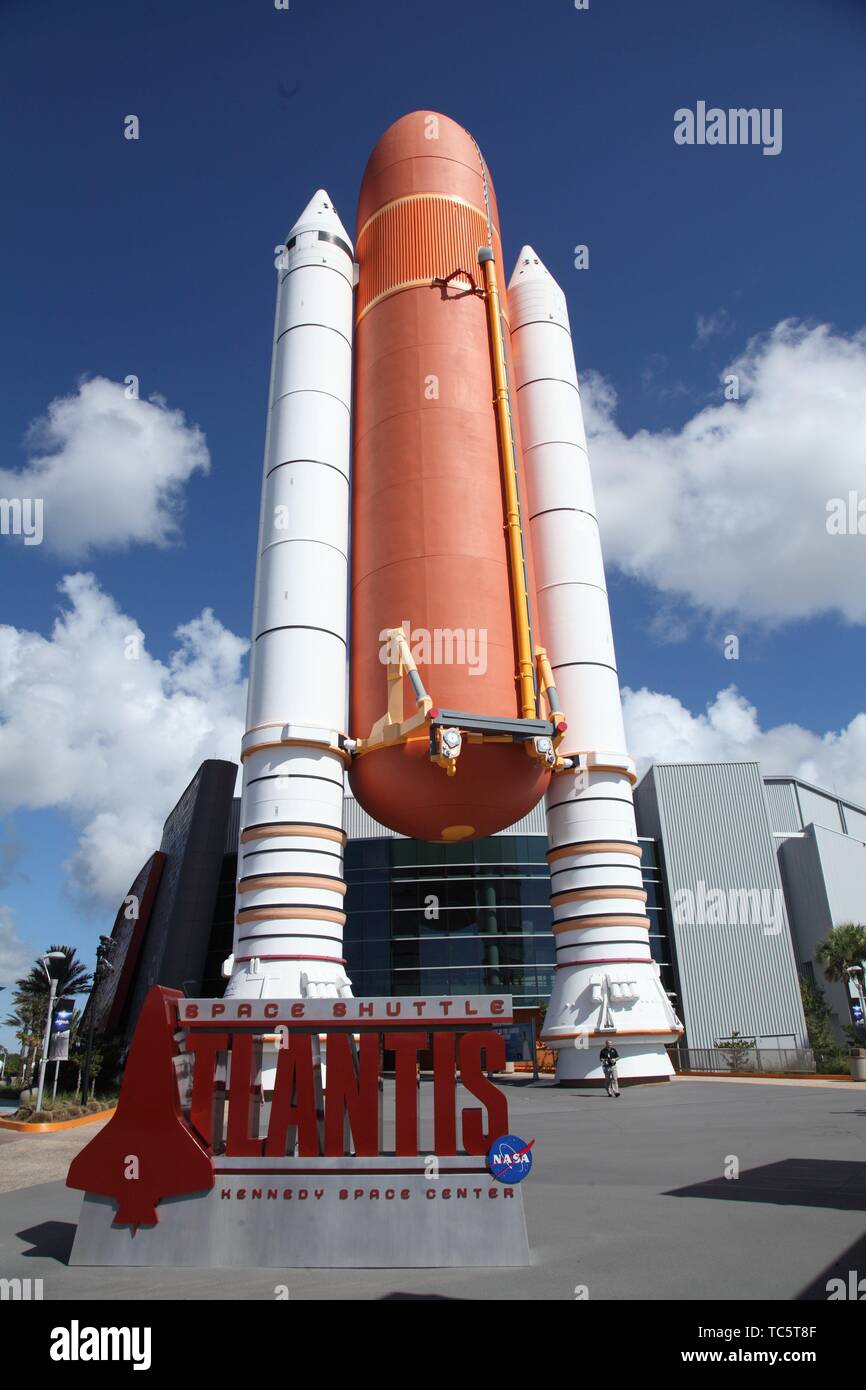 El Complejo para Visitantes del Centro Espacial Kennedy, el Kennedy Space Center, en Orlando, Florida, EE.UU. Foto de stock