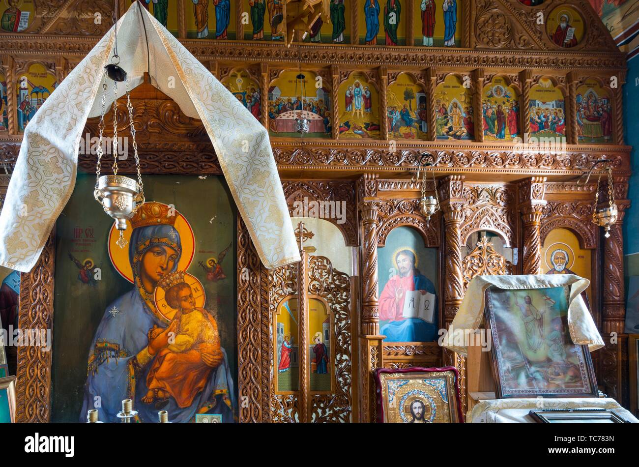 Iglesia católica ortodoxa fotografías e imágenes de alta resolución - Alamy