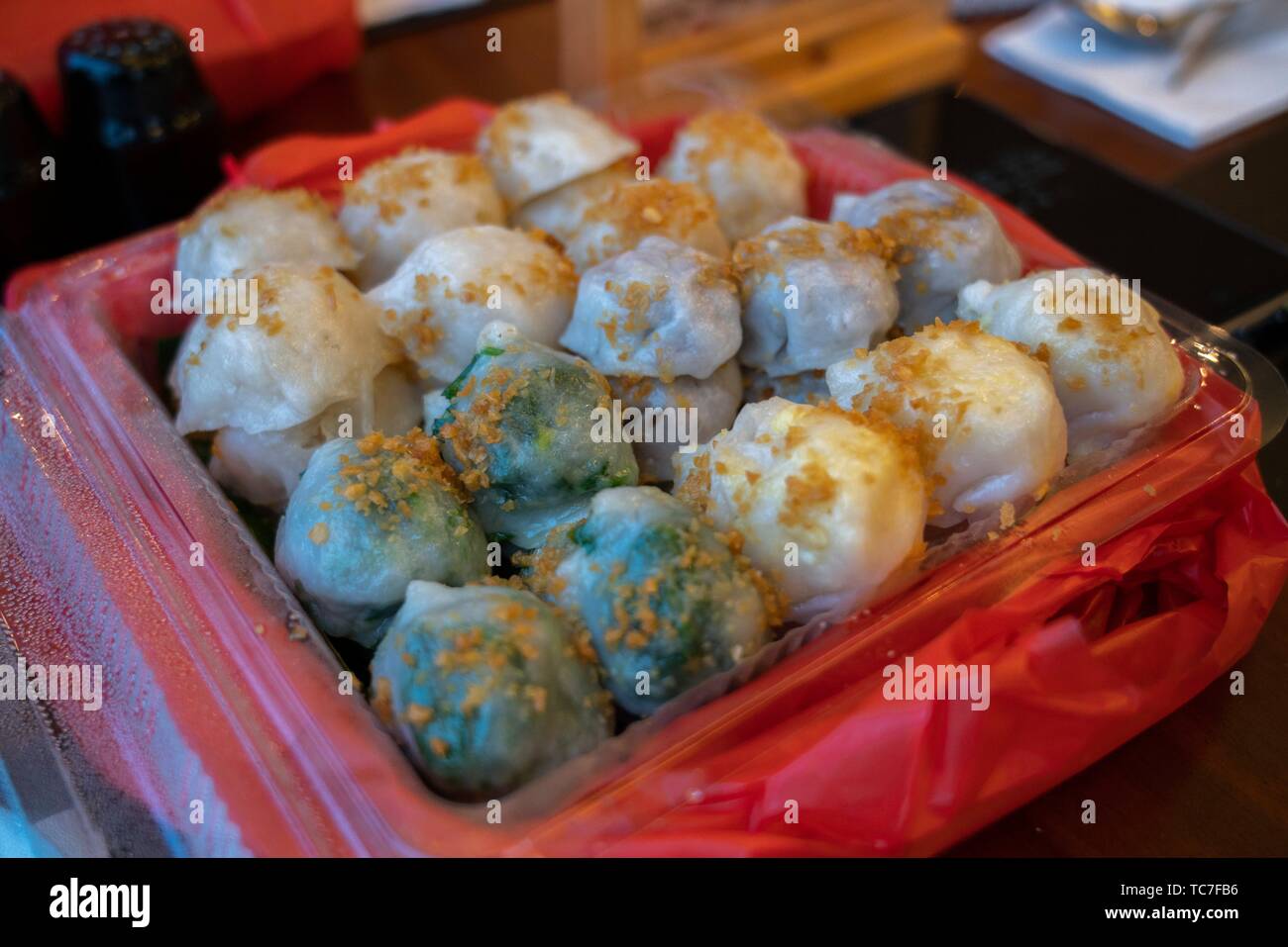 Indonesia dumplings vegetales Hakka en paquete, Pontinak, Kalimantan  Occidental, Indonesia Fotografía de stock - Alamy