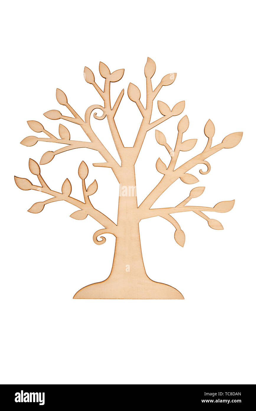 Pequeño árbol artificial en un recipiente aislado en fondo blanco. Imagen  conceptual para el diseño de interiores y decoración de hogar y oficina  Fotografía de stock - Alamy