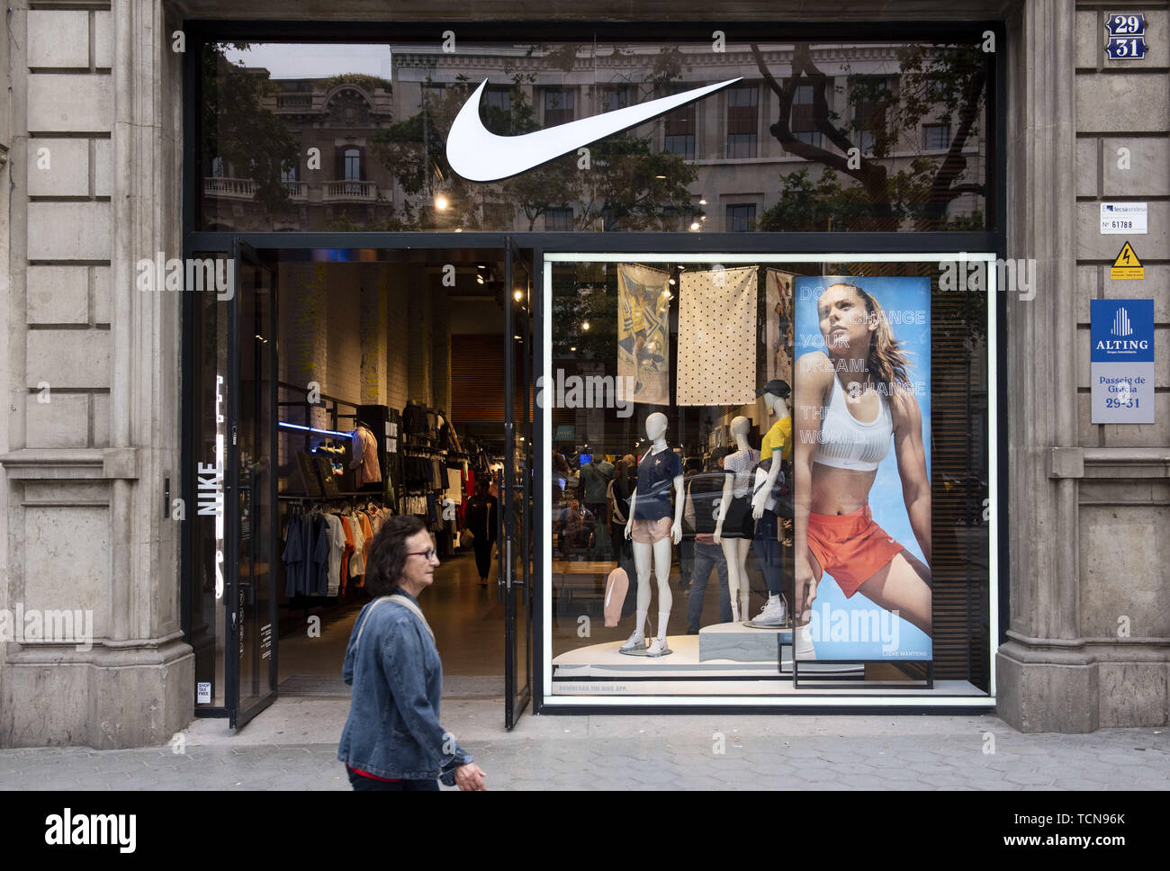 Barcelona, El 29 de mayo, 2019. Corporación multinacional americana ropa Store en Barcelona. Crédito: Miguel Candela SOPA/Images/Zuma alambre/Alamy Live News Fotografía de stock - Alamy