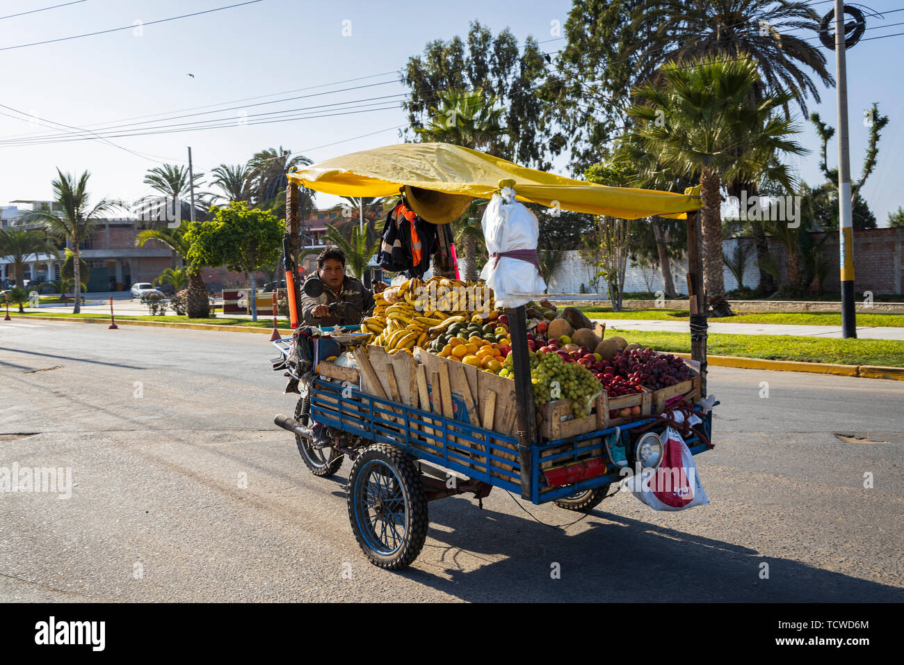 Vendedor de triciclos en peru fotografías e imágenes de alta resolución -  Alamy