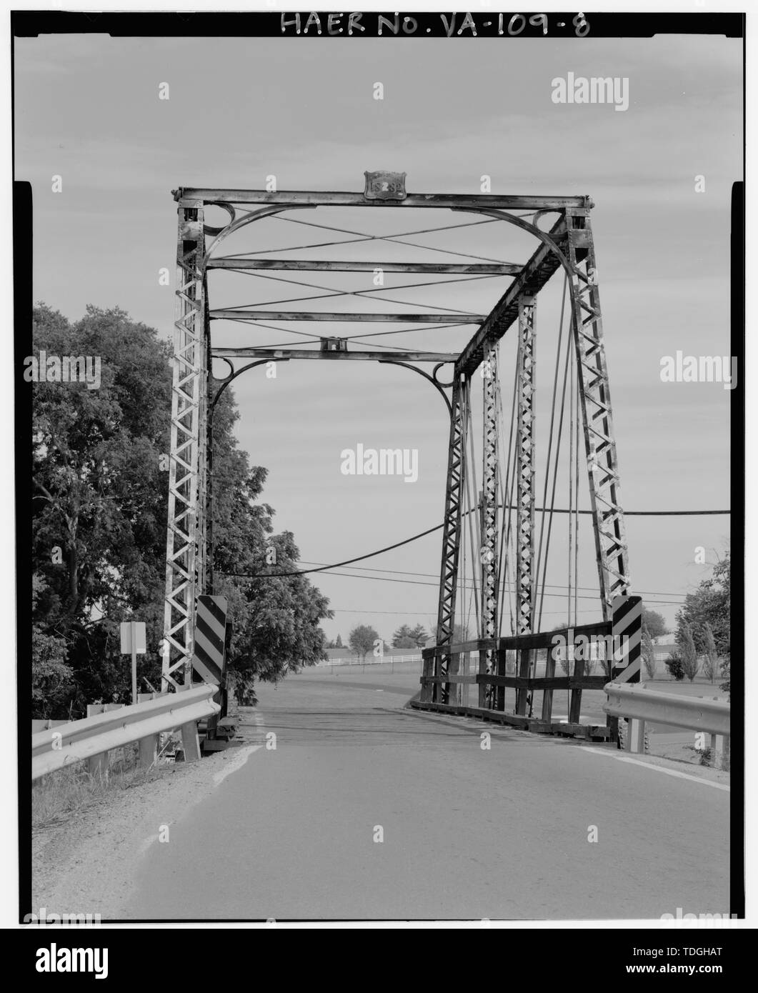 File:Puente del ex-ferrocarril Midland sobre el Sarmiento.jpg