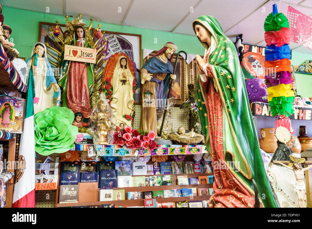 Mimis piñatas fotografías e imágenes de alta resolución Alamy