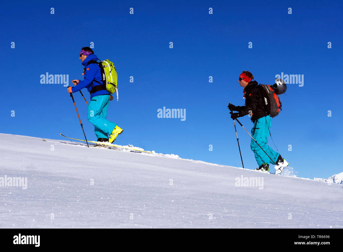Esquí de travesía a la cumbre de Pointe de la sana, Francia, Savoie, Val d Isere Foto de stock