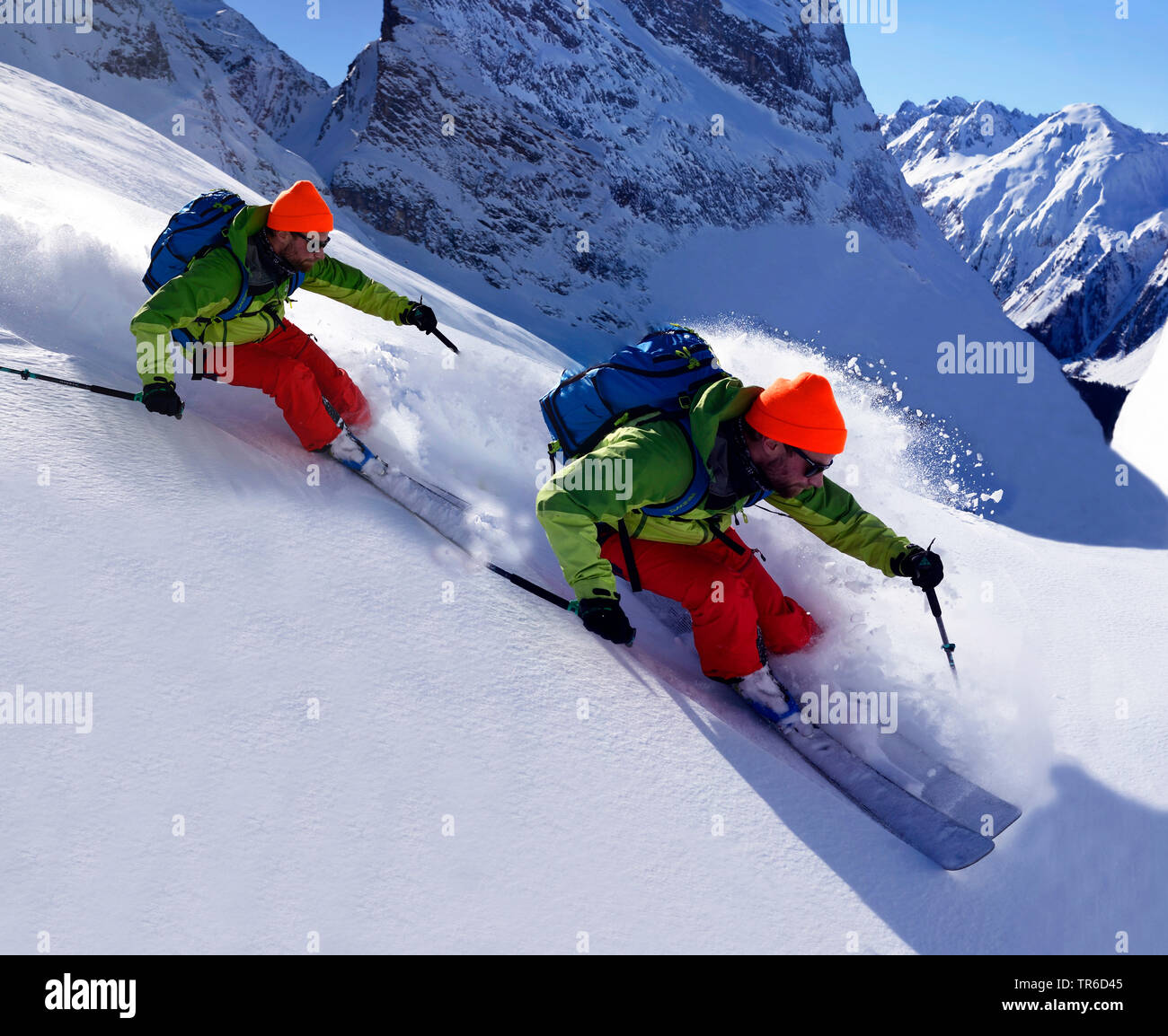Esquiador en los Alpes, Francia, Savoie, Parque Nacional de Vanoise, Pralognan Foto de stock
