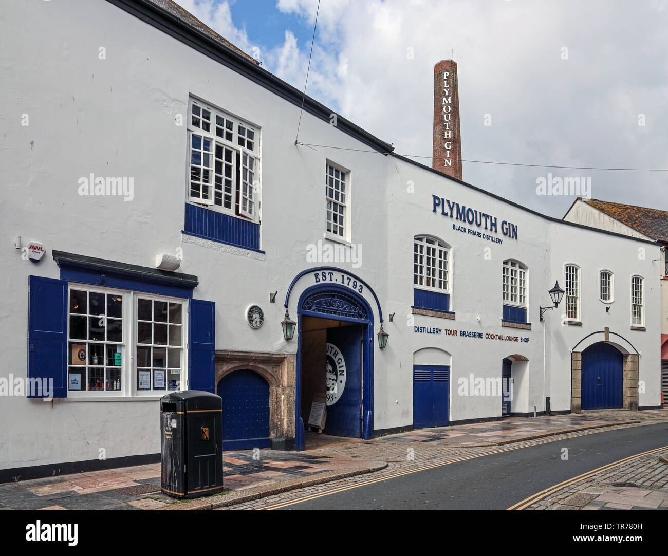 Destilería Blackfriars, hogar del mundialmente famoso Plymouth Gin y los hermanos Tanner barbacana restaurante cocina Foto de stock