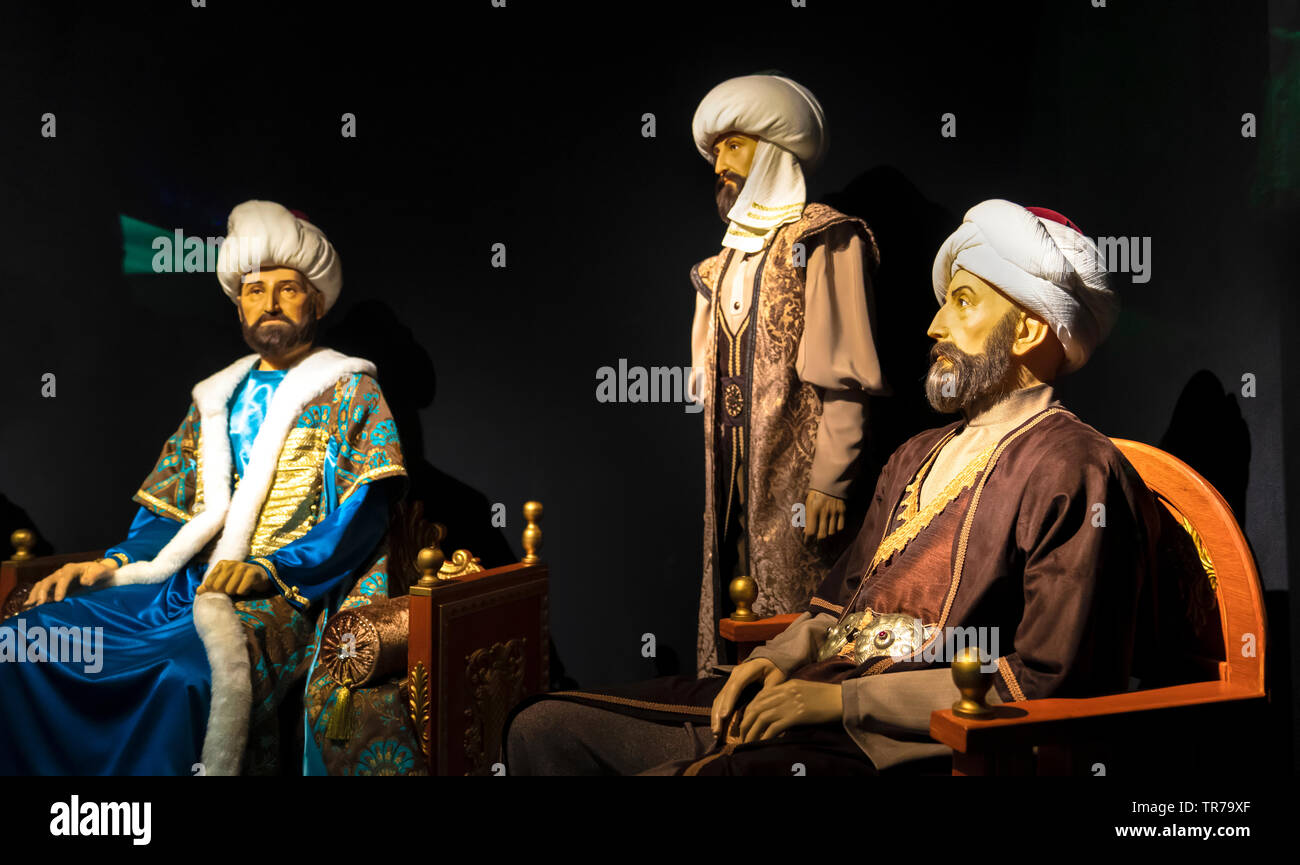 Eskisehir/Turkey-April 23 2019: Escultura del Museo de Cera con sultanes otomanos Foto de stock