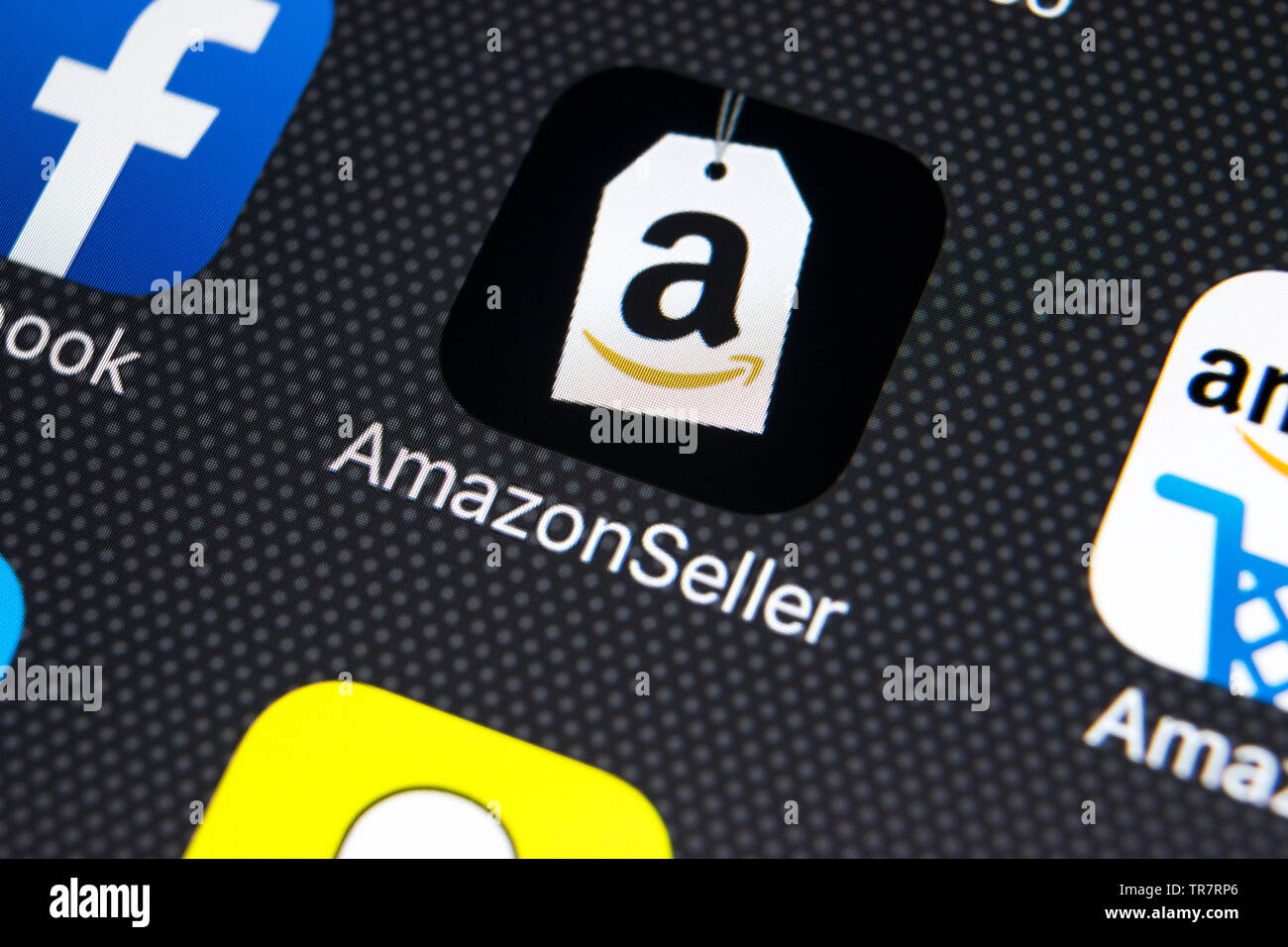 Sankt-Petersburg, Rusia, 22 de febrero de 2018: Amazon vendedor el icono de  la aplicación en el Apple iPhone X Pantalla cerca. Google App AmazonSeller  icono. Google estoy Fotografía de stock - Alamy