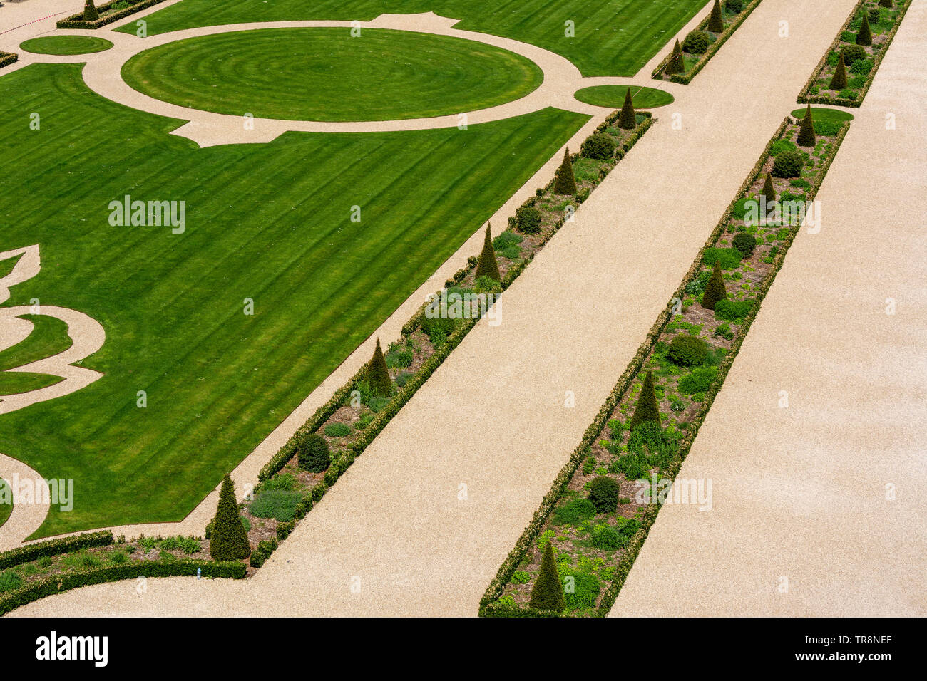 Los jardines franceses en el Castillo Real de Chambord, Valle del Loira, Loir-et-Cher, Center-Val departamento de Loire, Francia, Europa Foto de stock
