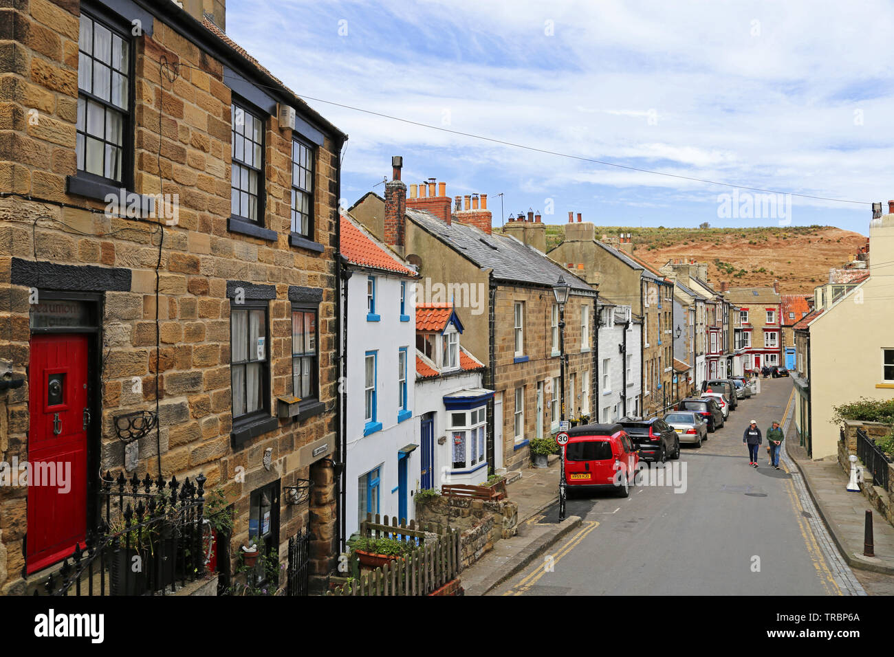 High Street, Staithes, Municipio de Scarborough, North Yorkshire, Inglaterra, Gran Bretaña, Reino Unido, UK, Europa Foto de stock