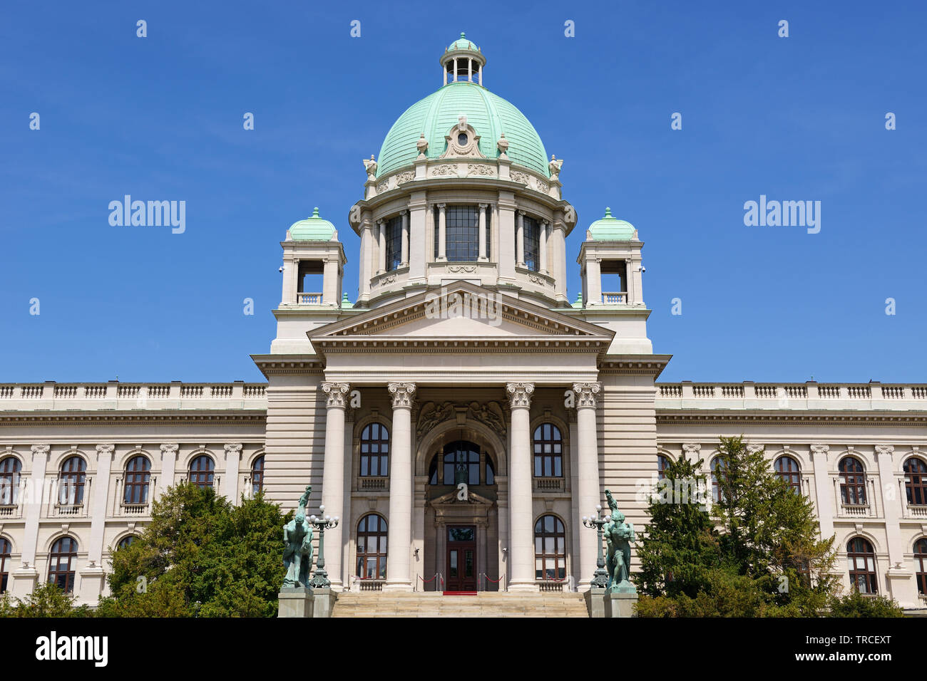 Casa de la Asamblea Nacional, el edificio del Parlamento de Serbia, Belgrado, Serbia Foto de stock