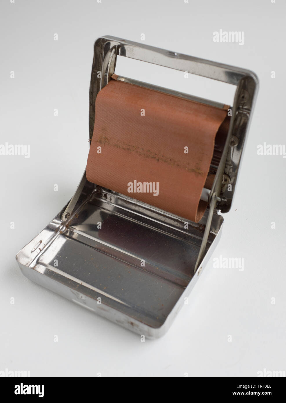 Máquina de liar puros fotografías e imágenes de alta resolución - Alamy