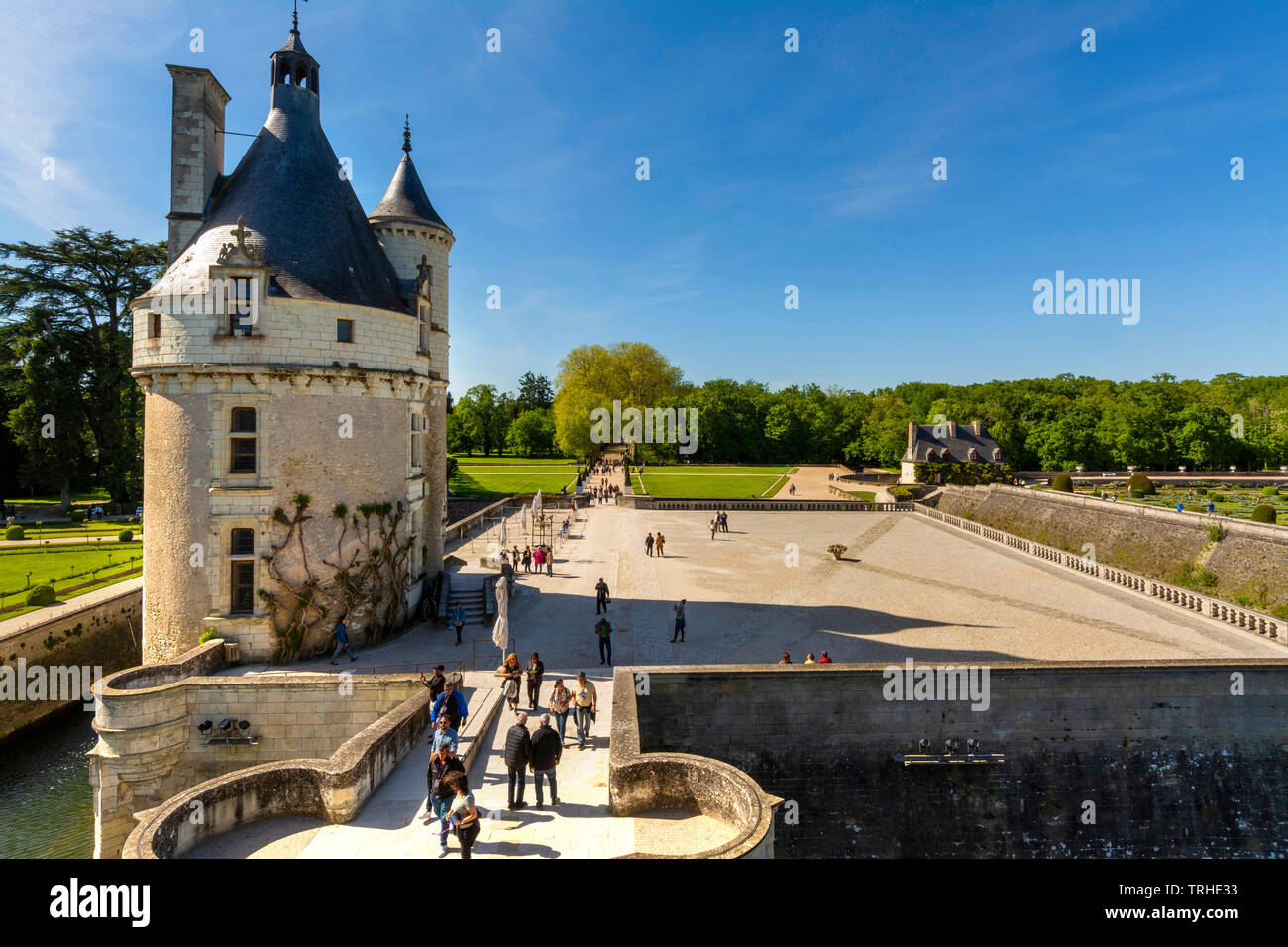 Castillo de Chenonceau spanning el río Cher, Valle del Loira, Indre et Loire, Center-Val departamento de Loire, Francia Foto de stock