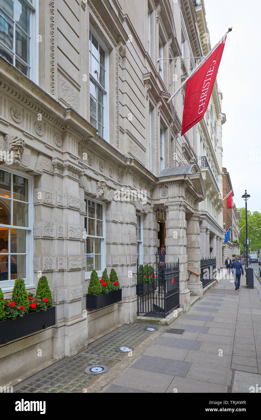 Londres - Mayo 17, 2019: la casa de subastas Christie's famoso edificio en King Street en Londres, Inglaterra. Foto de stock