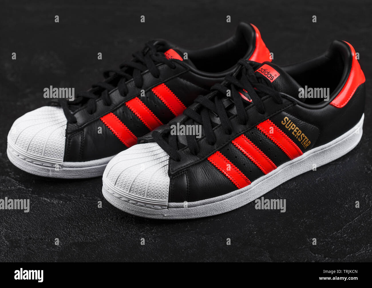 adidas superstar rayas rojas - Tienda Online de Zapatos, Ropa y  Complementos de marca