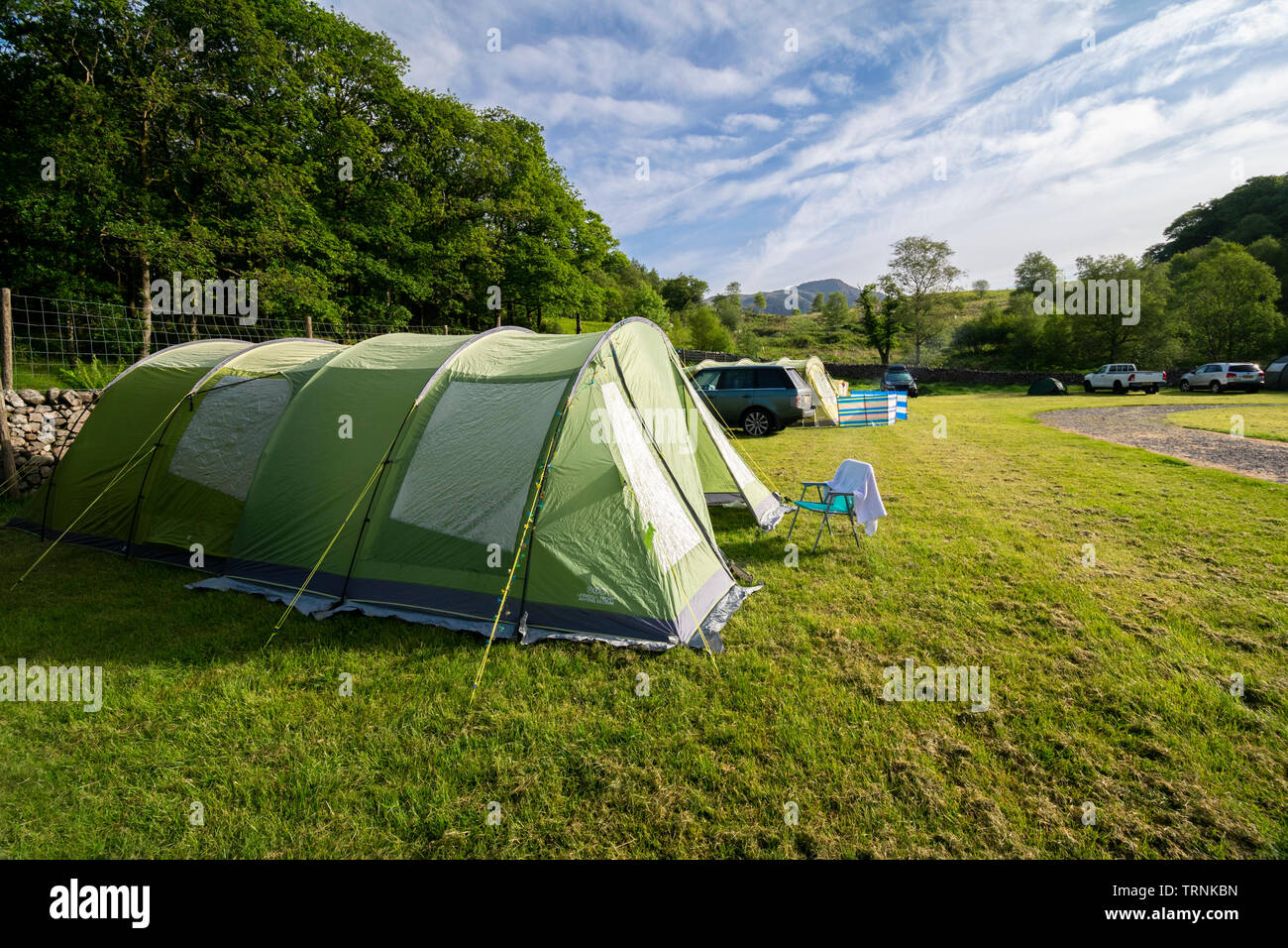 Carpas en la Iglesia Stile campamento, Nether Wasdale, en el distrito de Lake, Cumbria, Reino Unido Foto de stock