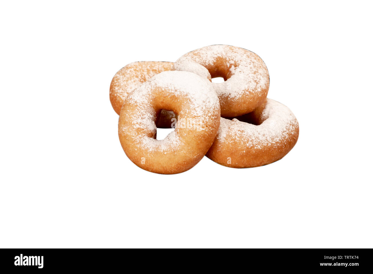 Jugoso donuts frescos cubiertos con azúcar en polvo sobre un fondo blanco aislado sin una placa. Foto de stock