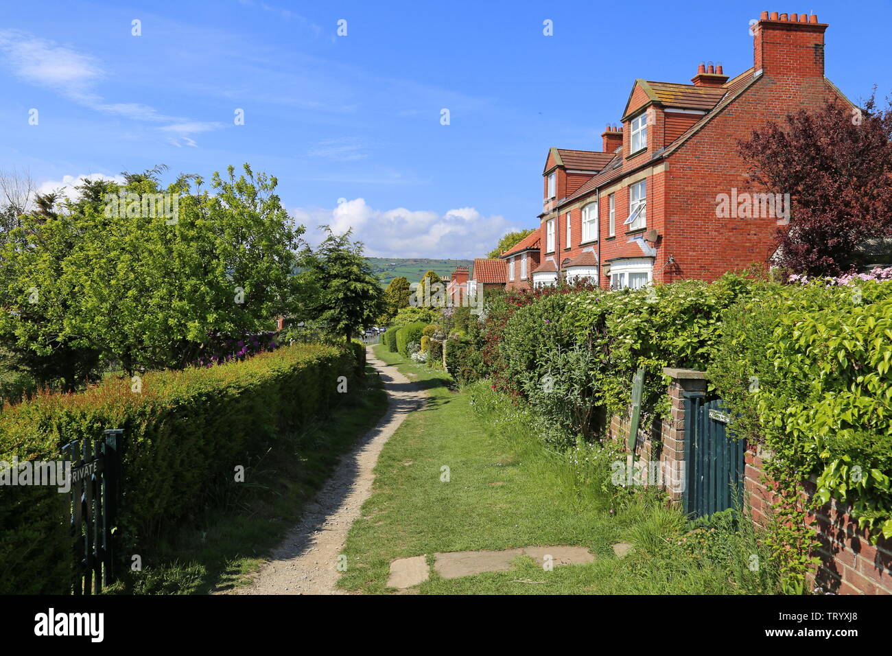 Cleveland camino entrando en la Bahía de Robin Hood desde el norte, Municipio de Scarborough, North Yorkshire, Inglaterra, Gran Bretaña, Reino Unido, UK, Europa Foto de stock