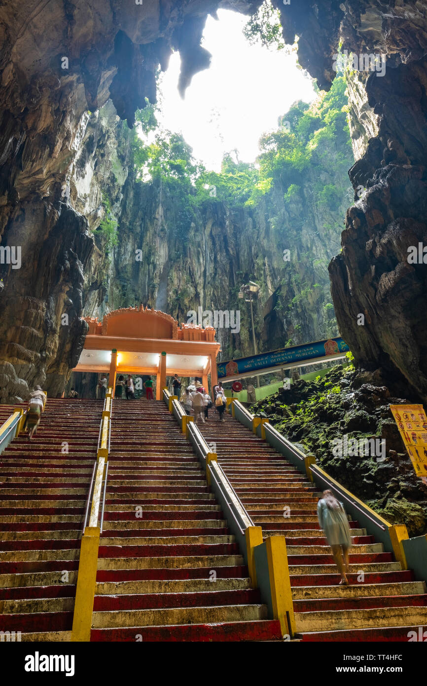 Las Cuevas Batu- Templo Hindú en Kuala Lumpur, Malasia Foto de stock