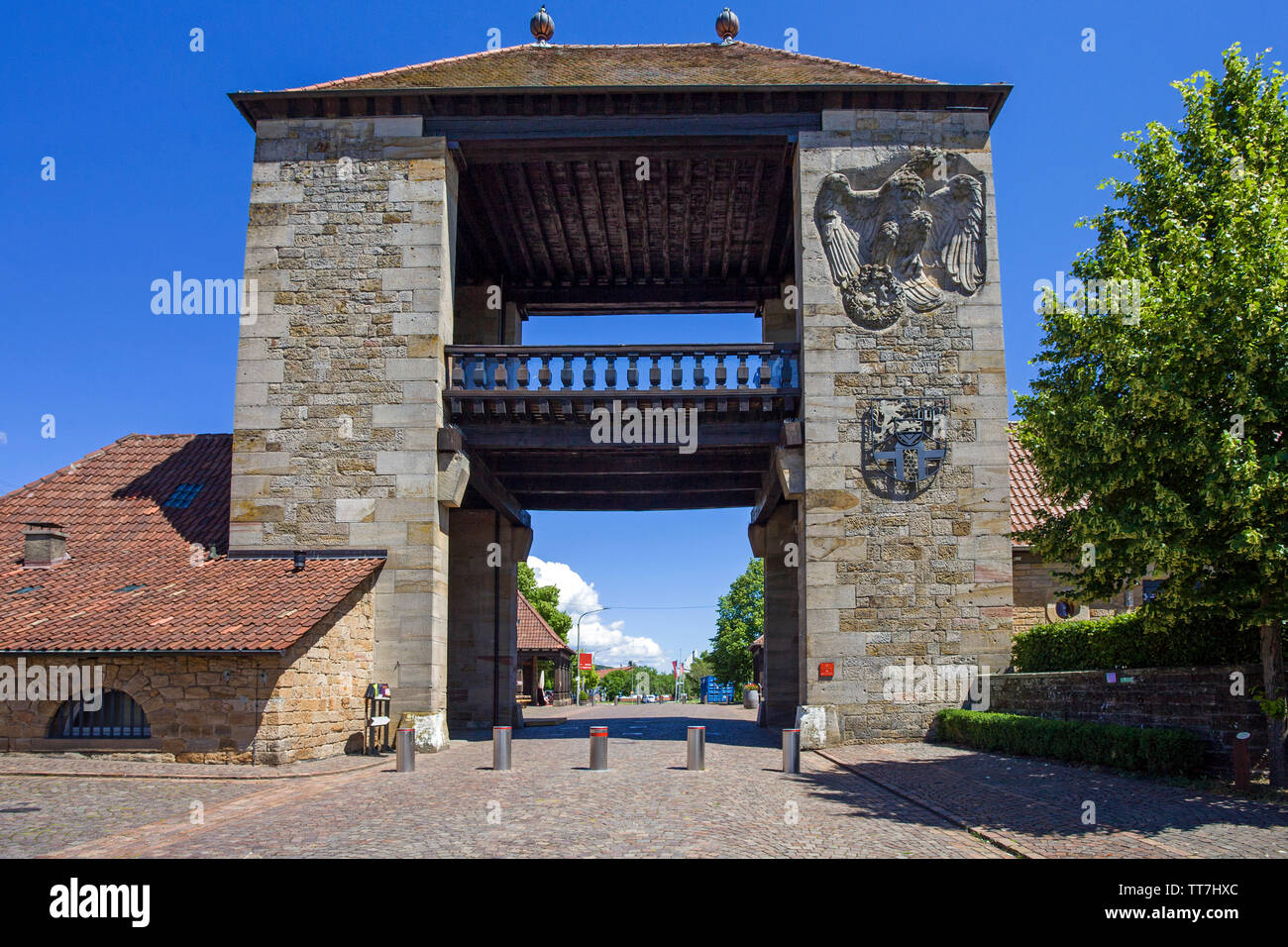 La puerta vino alemán (alemán: Deutsches Weintor) marca el comienzo de la ruta alemana del vino, Schweigen-Rechtenbach, Renania-Palatinado, Alemania Foto de stock