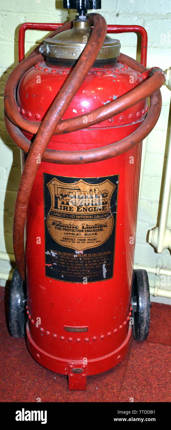 Extintor de Incendio para Todo Tipo de Incendios (2 Liter) - Fire  Extinguisher para Casa, Auto, Oficina, Cocina, Caravana, Barco - Extintor  para Todo