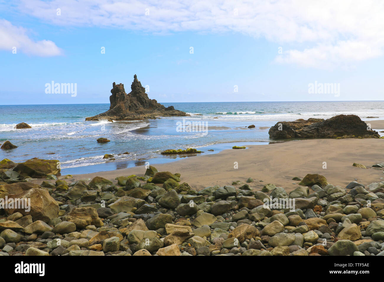 Playa De Benijo Preciosa Playa De Arena Negra En Tenerife Foto