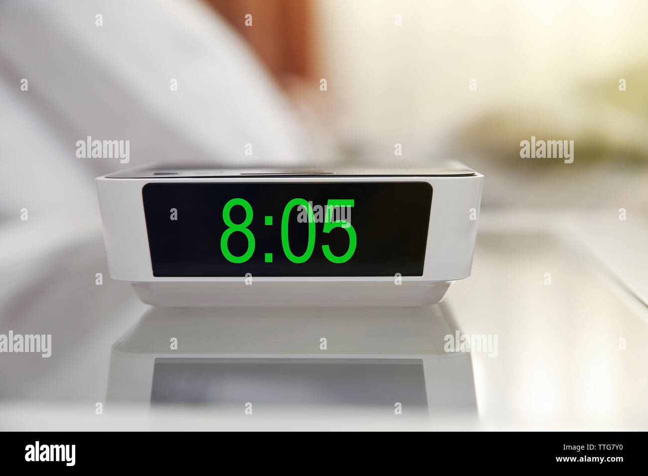 reloj digital mesa de noche