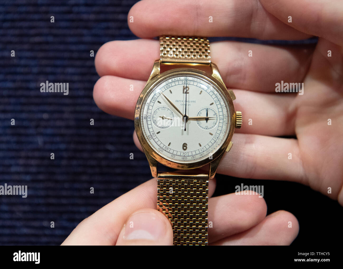 Venta de relojes de pulsera finos fotografías e imágenes de alta resolución  - Alamy