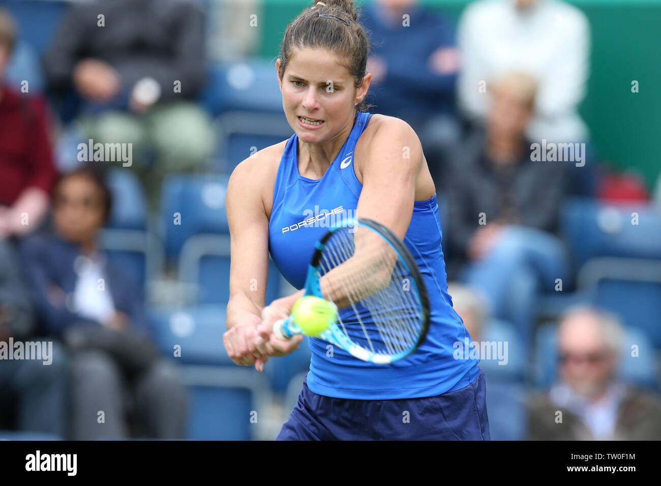 Birmingham, Reino Unido. 18 de junio de 2019. Julia Goerges de Alemania durante su partido contra Dayana Yastremska de Ucrania. Nature Valley Classic 2019, International Women's tennis, día 2 en el Edgbaston Priory Club en Birmingham, Inglaterra, el martes 18 de junio de 2019. Sólo para uso editorial. pic por Andrew Orchard, Crédito: Andrew Orchard fotografía deportiva/Alamy Live News Foto de stock