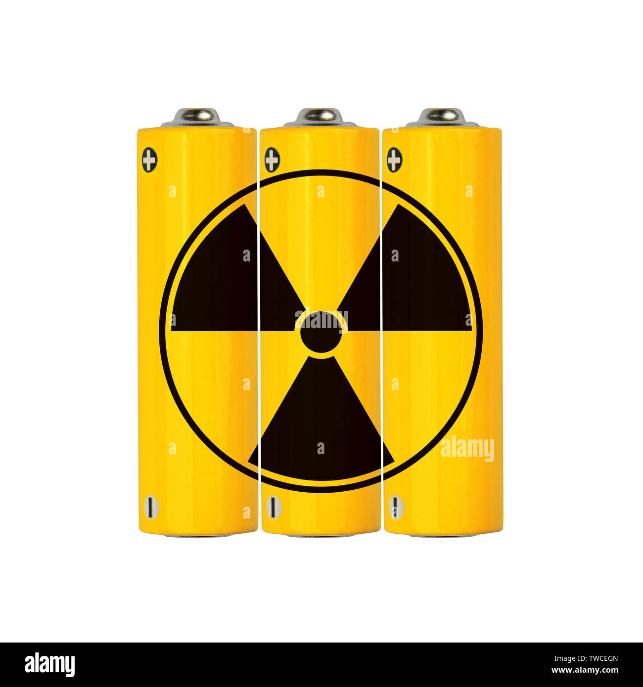Cerrar grupo de color amarillo vivo con pilas alcalinas AA negro señal de  peligro radiactivo aislado sobre fondo blanco Fotografía de stock - Alamy