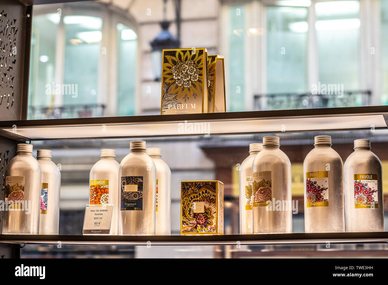 París, Francia, Octubre 09, 2018: perfumes Fragonard, La Casa Museo de  vender productos de perfumería Fragonard, exposición, componentes,  fragancia historia Fotografía de stock - Alamy