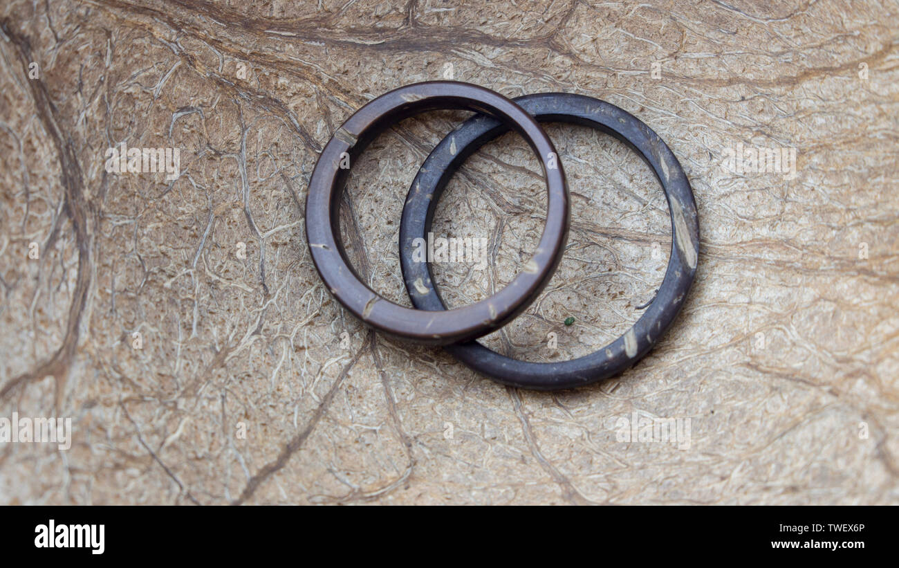 Anillos De Coco Fotos e Imágenes de stock - Alamy