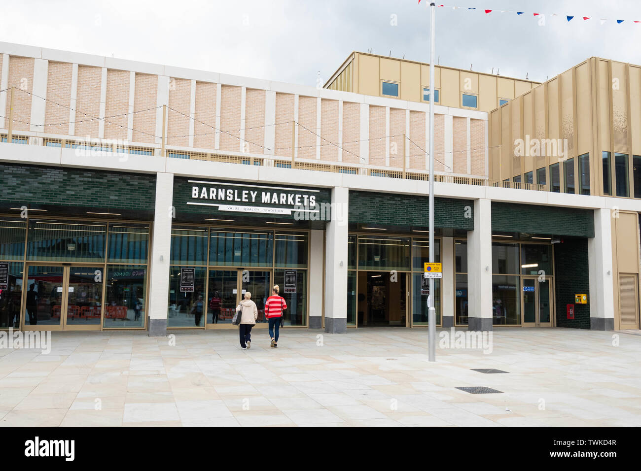 Barnsley Mercados - La Fábrica de Vidrio - centro de la regeneración y el desarrollo de los comercios incluyendo mercados Barnsley - durante la construcción 2019, Barnsley, Foto de stock