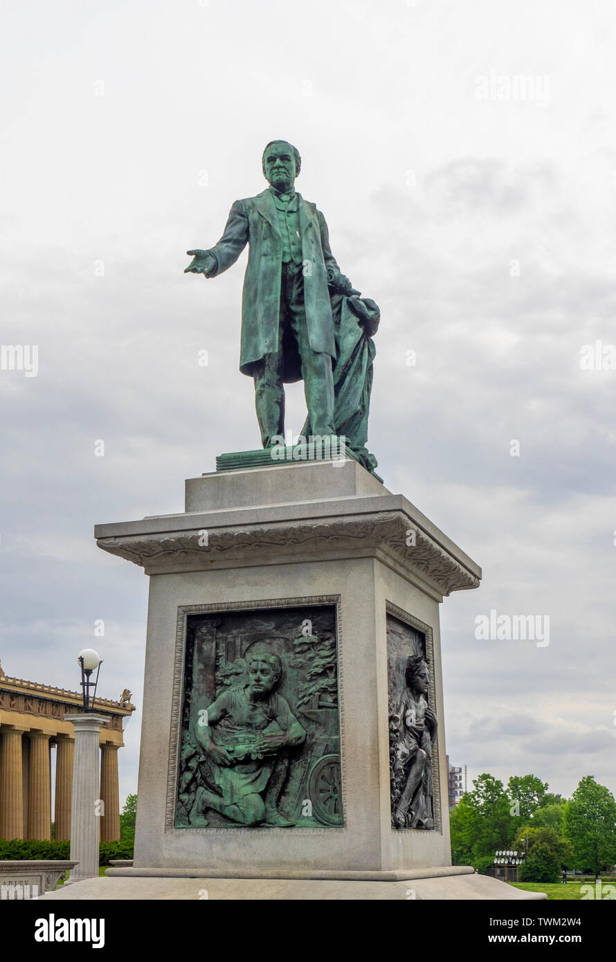 Monumento estatua de bronce de John W Thomas en el Parque Centenario de Nashville, Tennessee, EE.UU.. Foto de stock
