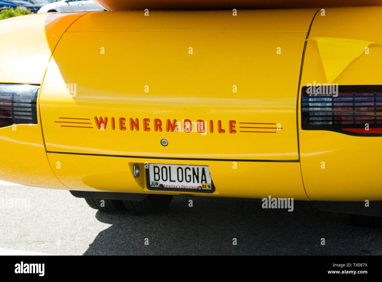 Oscar Mayer Wienermobile Bolonia En Gilford Fotos e Imágenes de stock
