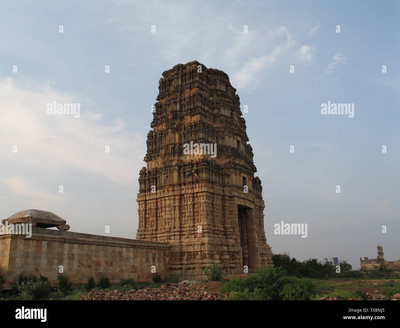 El Templo de Madhavaraya en el fuerte de Gandikota; creado el 6. 2006 de diciembre; obra Propia (texto original: Autorealizado); TPN Reddy y tvjagan; Foto de stock